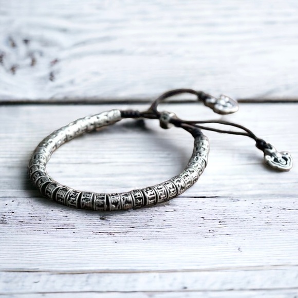 OM MANI PADME HUM SILVER BEAD UNISEX BRACELET - Picture 6 of 10